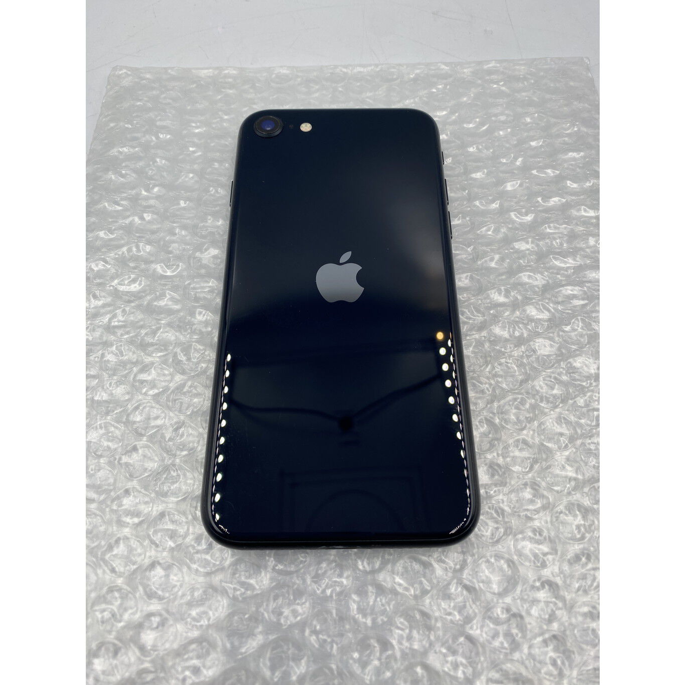 中古 【docomo版SIMフリー】Apple iPhoneSE 4.7インチ (第3世代) 128GB