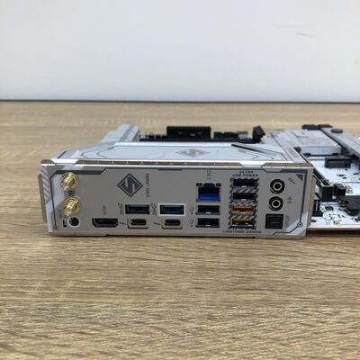 【津ラッツ店】中古  ASRock Z890 Steel Legend WiFi(Z890 1851 ATX DDR5 172165 