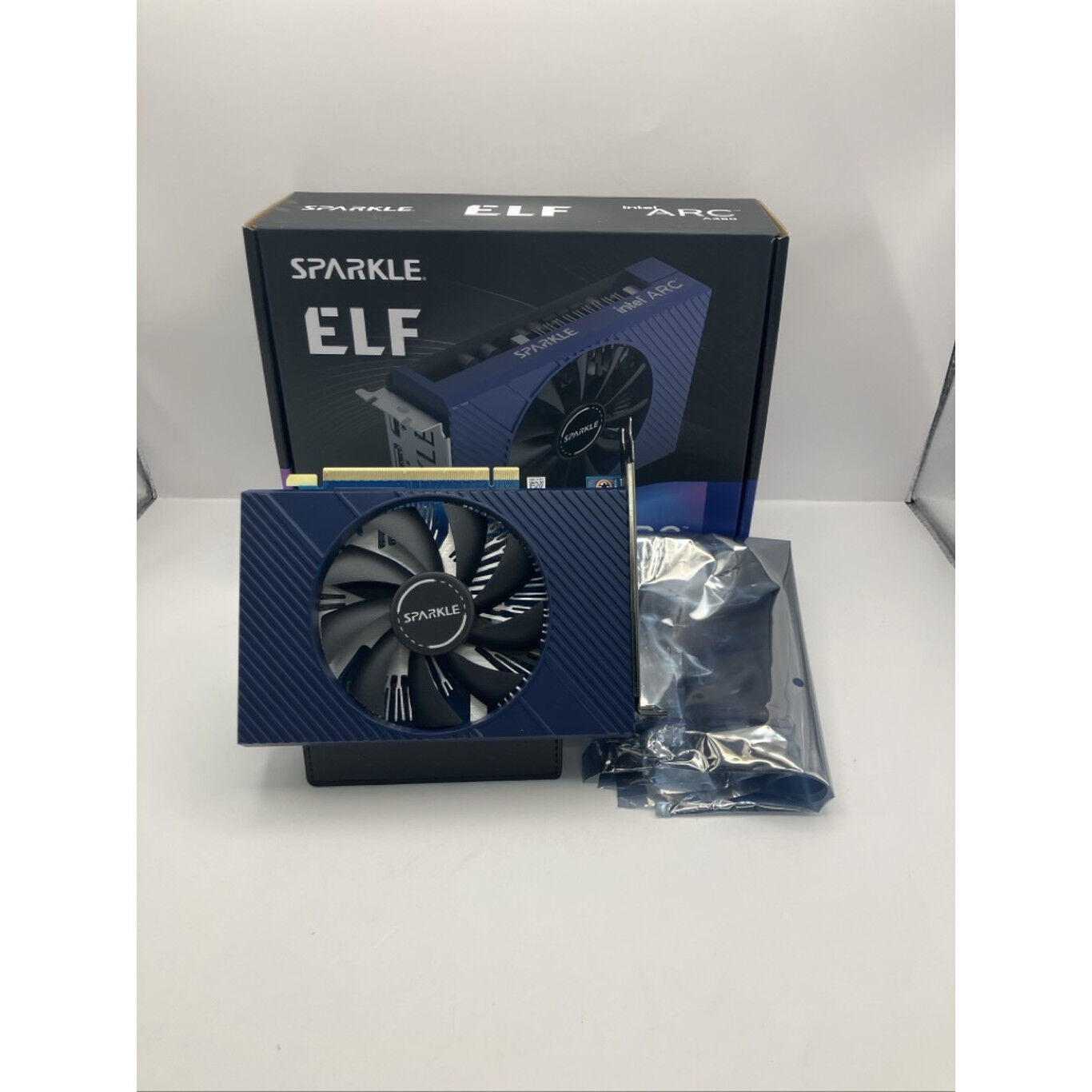 中古 SPARKLE Intel Arc A380 ELF（6GB PCIE） 3240010925 （372507