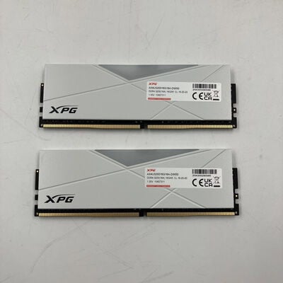 【なんば店】中古  ADATA AX4U320016G16A-DW50 (DDR4 PC4-25600 16GBx2) 198061 