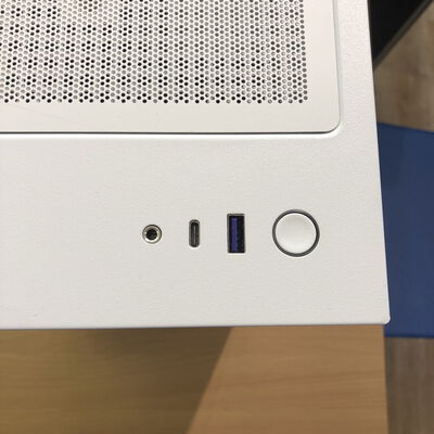 【甲府飯田店】中古  自作パソコン(Ryzen 7 7700/32GB/SSD1TB/RX7800XT) 4720001444 