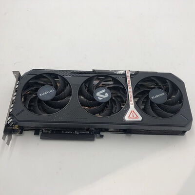 【盛岡都南店】中古  GIGABYTE GV-R9060XTGAMING OC-16GD (RX9060XT 16G) 179900 