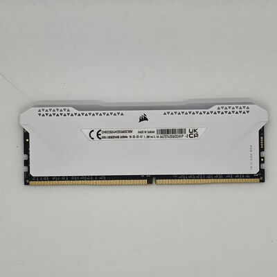 【八王子店】中古  PC4-25600 16GB デスクトップ用(DDR4-3200) 140728 