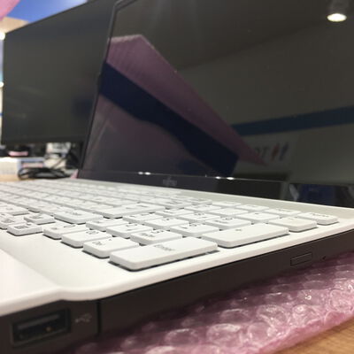 【佐賀南部バイパス店】中古  FUJITSU FMV(Ryzen 7 3750H/8GB/SSD256GB/DVDマルチ/W11P) 5250001039 