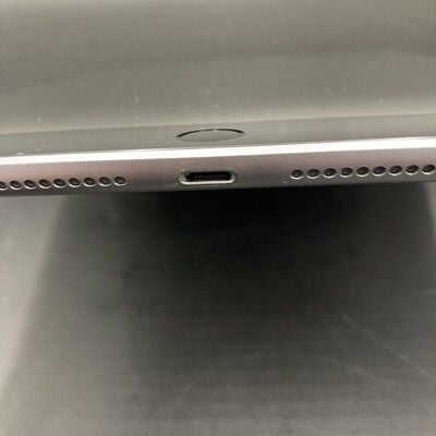 【熊本浜線店】中古  Apple iPad 10.2インチ (第8世代/2020) Wi-Fi 32GB スペースグレイ MYL92J/A 143620 