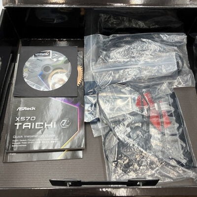 【新潟店】中古  ASRock X570 Taichi (X570 AM4 ATX DDR4) 140059 