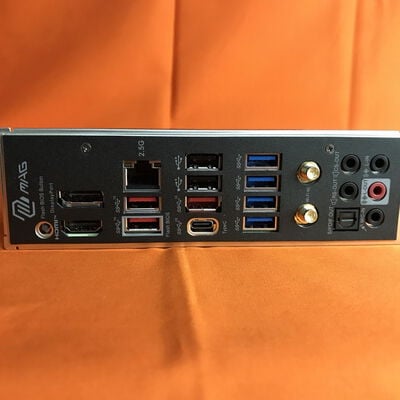 【なんば店】中古  MSI MAG B650 TOMAHAWK WIFI (B650 AM5 ATX DDR5) 152770 