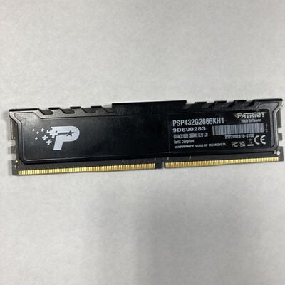 【大宮店】中古  PC4-21300 16GB デスクトップ用(DDR4-2666) 135638 