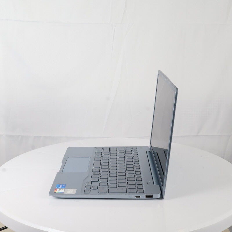 中古 Fujitsu LIFEBOOK CH75/G3 FMVC75G3L2(Intel Core i5 1240P/16GB
