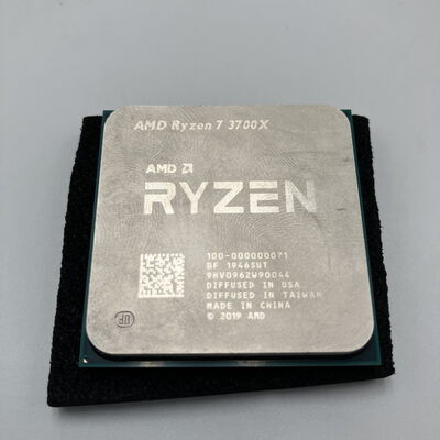 【秋葉原本店】中古  AMD Ryzen 7 3700X (AM4/3.6/36M/C8/T16/65W) 140025 