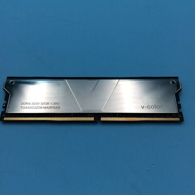 【秋葉原本店】中古  PC4-25600 32GB デスクトップ用(DDR4-3200) 143224 