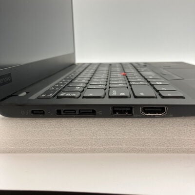 【新潟店】中古  Lenpvo ThinkPad X1 Carbon 20KG-S1T501 (i5-8350U/8GB/SSD1TB/W11P) 3290006901 