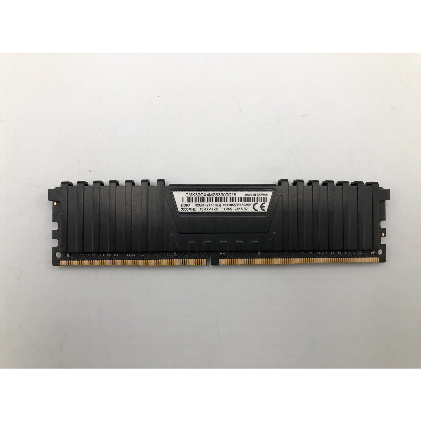 中古 Corsair CMK32GX4M2B3000C15(DDR4 PC4-24000 16GB) 4680003289
