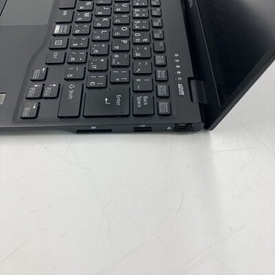 【なんば店】中古  富士通 FMVU3401DD (i7 1185G7/16GB/SSD512GB/WLAN/13.3FHD) 3280023181 