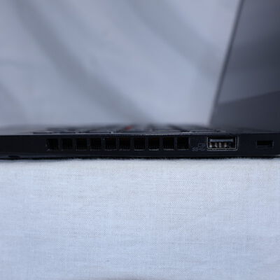 【通販センター】中古  【ジャンク品/保証無/返品質問不可】Lenovo ThinkPad X280 20KESEL500(Intel Core i5 8250U/16GB/SSD256GB/なし/オンボード/12.5/1366x768/Wi-Fi/OSなし) 185250 