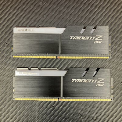 【富士青葉店】中古  G.Skill F4-3200C16D-16GTZRX 8GB 2枚組(合計16GB) PC4-25600/DDR4-3200 デスクトップ用 5070001874 