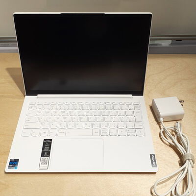 【鹿児島店】中古  Lenovo YOGA　Slim 7i Carbon(i7-1165G7/8GB/SSD500GB/W11H) 4700001050 