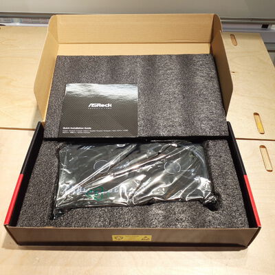 【鹿児島店】中古  ASRock RX9060XT CL 16GO(RX9060XT Challenger 16G) 179897 