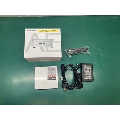 【浦添城間店(沖縄)】中古  GEEKOM AE8(Ryzen 9 8945HS/32GB/SSD1TB/Radeon 780M/W11P) 4780001070 