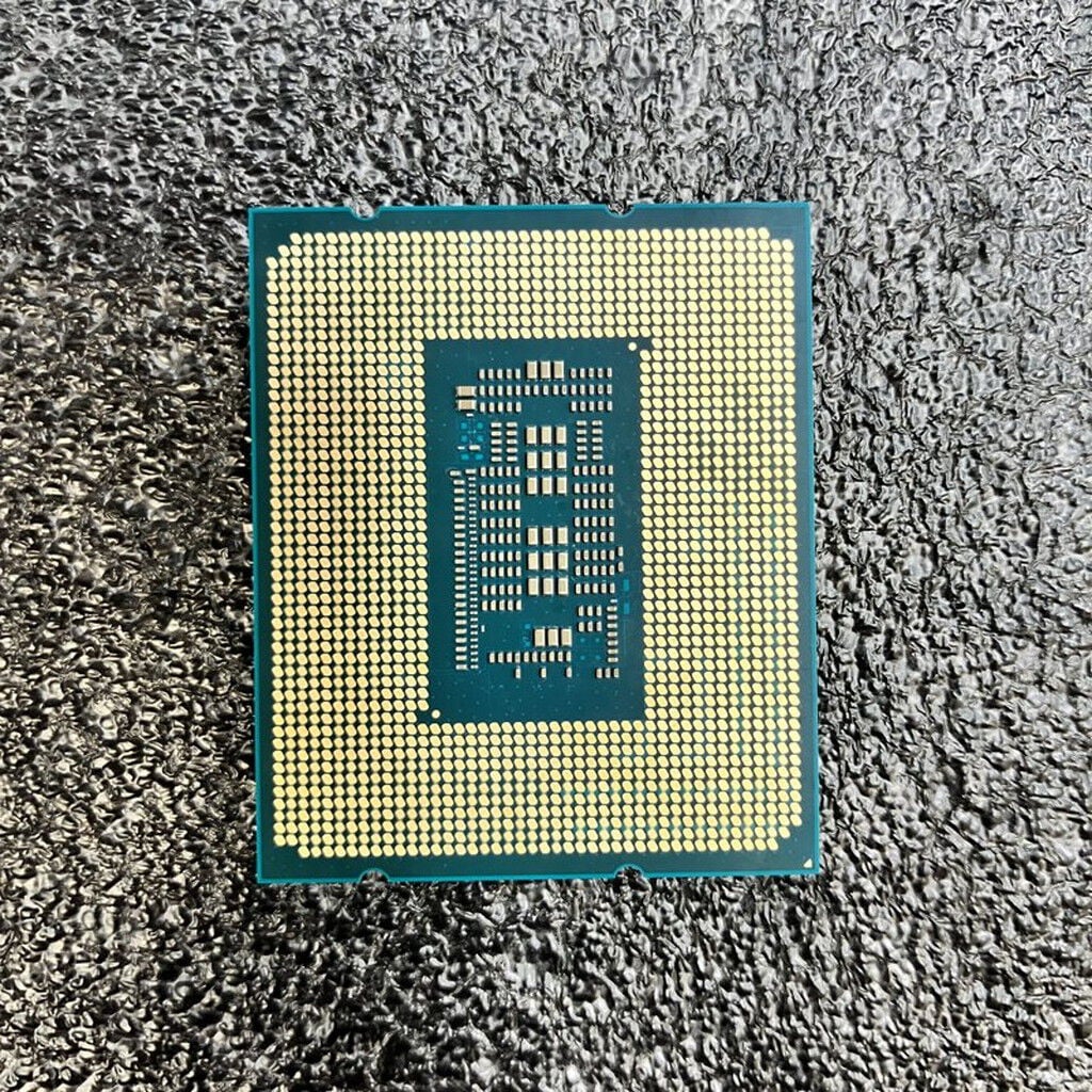 中古 INTEL Core i7 12700K (1700/3.6G/25M/C12/T20) 147857 （368212