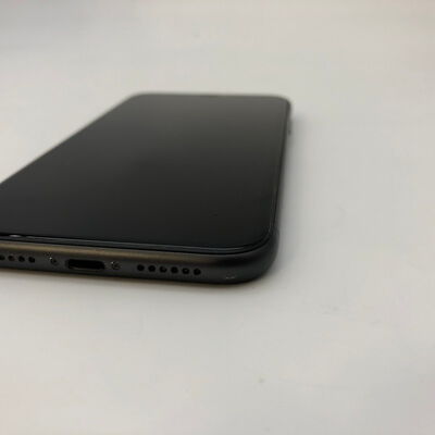 【大分店】中古  【SoftBank】 Apple iPhone11 6.1インチ 64GB (ブラック) MWLT2J/A 140613 