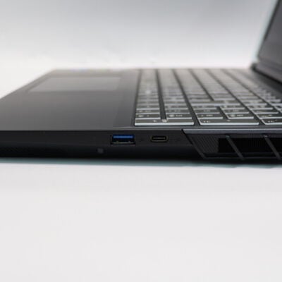 【札幌店】中古  iiyama iLeNEi-15FX166-i7-RK4XB(i7-14650HX/32GB/SSD1TB/光学ドライブなし/RTX5060 8GB/15.6インチ/1920*1080/W11H) 3210015179 