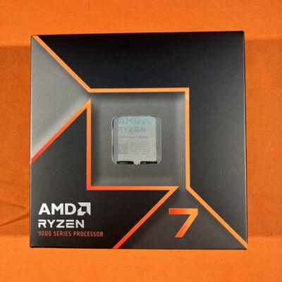 【なんば店】中古  AMD Ryzen 7 9700X (AM5/3.8GHz/40M/C8/T16/65W) 169022 