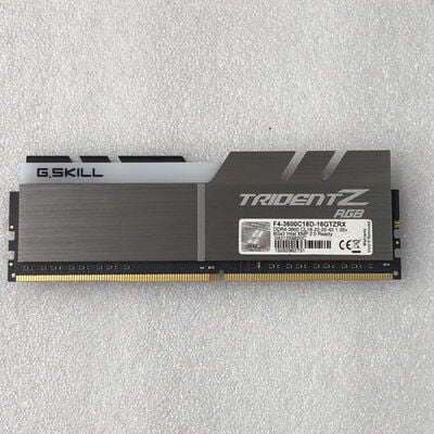 【甲府飯田店】中古  PC4-28800 8GB デスクトップ用 140733 