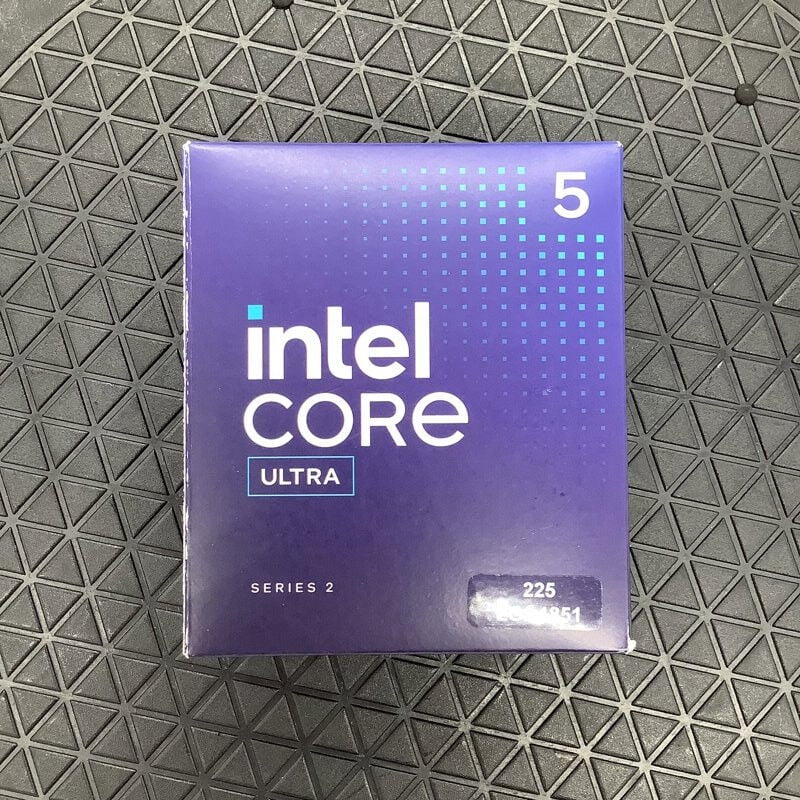 中古 INTEL Core Ultra 5 225 (1851/3.3G/20M/C10/T10) 175014