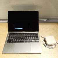中古  Apple MacBook Pro 13.3インチ (Core i5 1.4GHz/8GB/256GB) スペースグレイ Touch Bar Magic Keyboard搭載モデル MXK32J/A (Early 2020) 142634 
