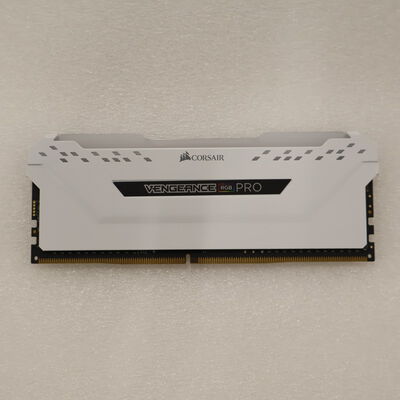 【通販センター】中古  PC4-25600 8GB デスクトップ用(DDR4-3200) 140727 