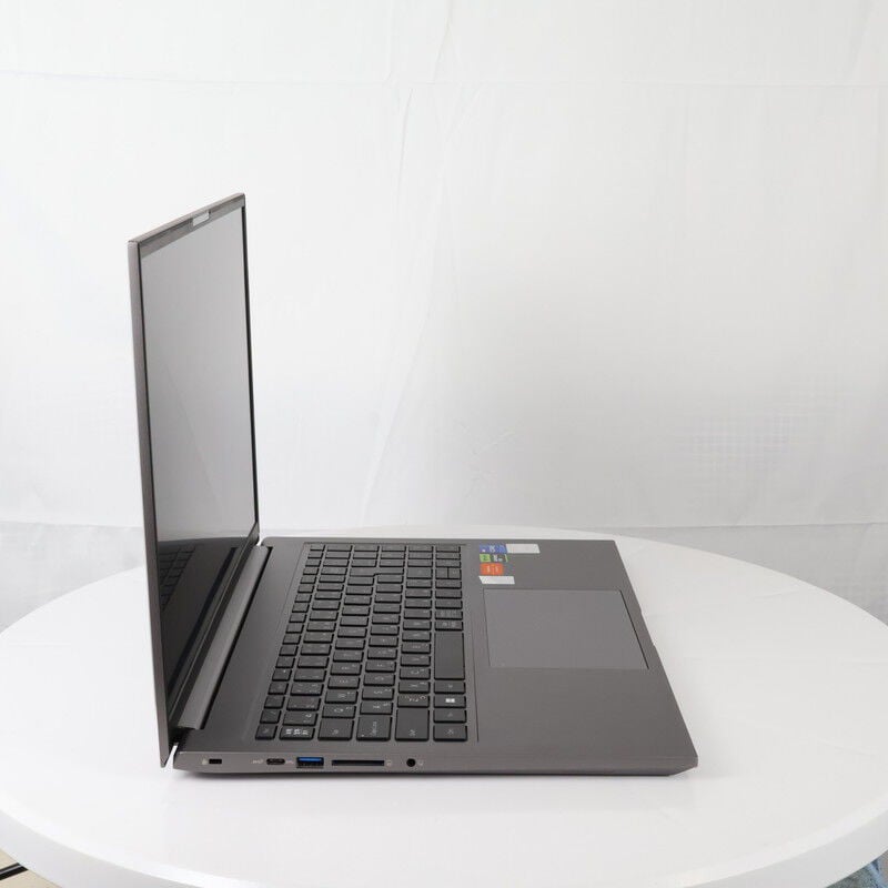 中古 THIRDWAVE raytrek R6-RL(Intel Core i7 13700H/64GB DDR5 (PC5