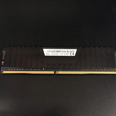 【座間相武台】中古  PC4-25600 8GB デスクトップ用 140727 