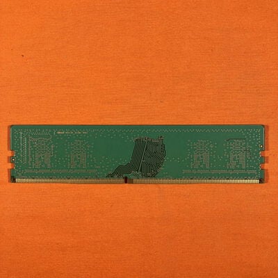 【なんば店】中古  PC4-25600 8GB デスクトップ用_ 184899 