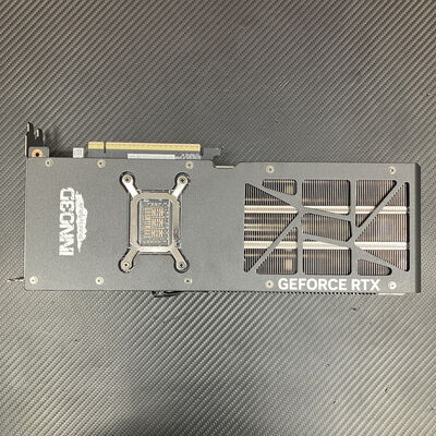 【富士青葉店】中古  INNO3D N507T3-16D7-176068N (RTX5070Ti 16GB) 5070001750 