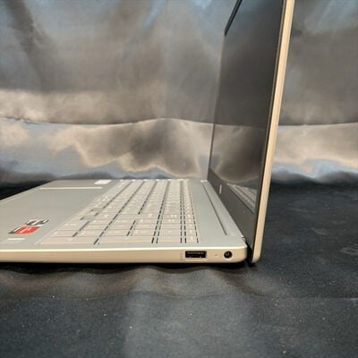 【横浜駅前店】中古  HP Laptop 15-fc0xxx (AMD Ryzen 5 7530U/16GB/CPU内蔵/W11H/有線LAN?無線LAN◯) 3400009304 