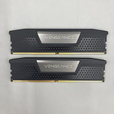 【熊本浜線店】中古  32GB 2枚組(合計64GB) PC5-41600/DDR5-5200 デスクトップ用 190870 
