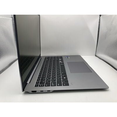 【仙台店】中古  LG 16Z90U-KUB5J (Core Ultra X7 358H/32GB/SSD512GB/-/B390/WLAN/16QWXGA+/W11H/-) 3240010977 