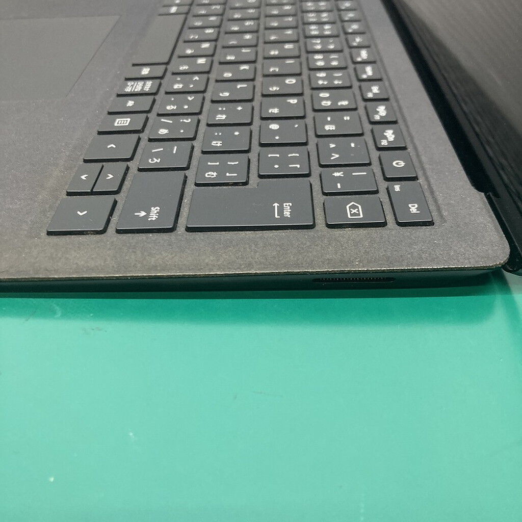 中古 Microsoft Surface Laptop 2(i5-8250U/8GB/SSD256GB/W11H
