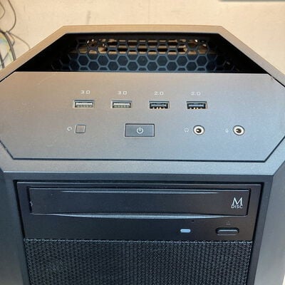 【京都店】中古  TSUKUMO G-GEAR BTO_PC (Core i7 9700K/16GB/SSD500GB+HDD1TB/DVD-MULTI/RTX2070 8GB/W10H) 3180006339 