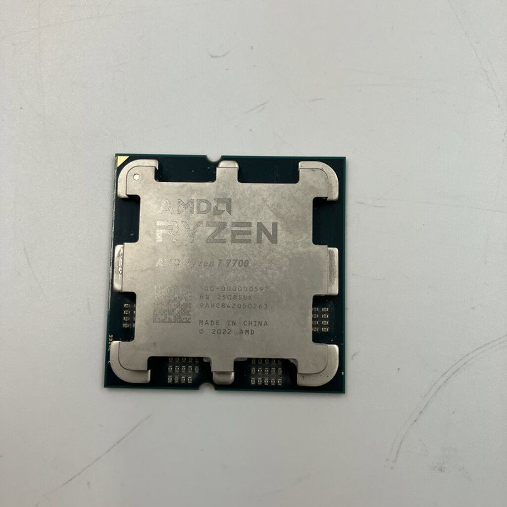 中古 AMD Ryzen 7 7700 (AM5/3.8GHz/40M/C8/T16/65W) 1460024624