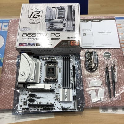 【宮崎恒久店】中古  ASRock B650M PG Riptide WiFi White(B650 AM5 mATX) 168307 
