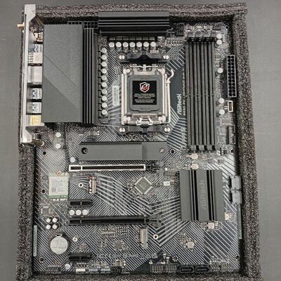 【大須店】中古  ASRock B650 PG Lightning WiFi (B650 AM5 ATX DDR5) 3120022347 