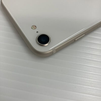 【秋葉原本店】中古  【国内版SIMフリー】Apple iPhoneSE 4.7インチ (第3世代) 256GB (スターライト) MMYK3J/A 154867 