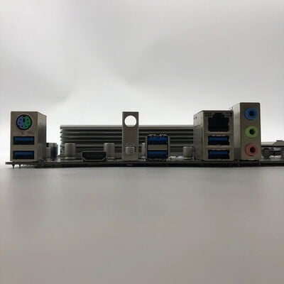 【大分店】中古  【付属品欠品】 ASRock B550 TW R1　OEM(B550 AM4 DDR4 ATX) 3480037030 