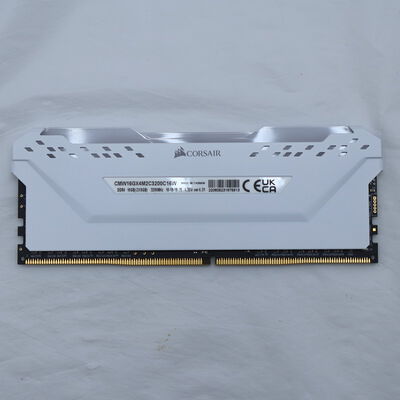 【通販センター】中古  PC4-25600 8GB デスクトップ用(DDR4-3200) 140727 