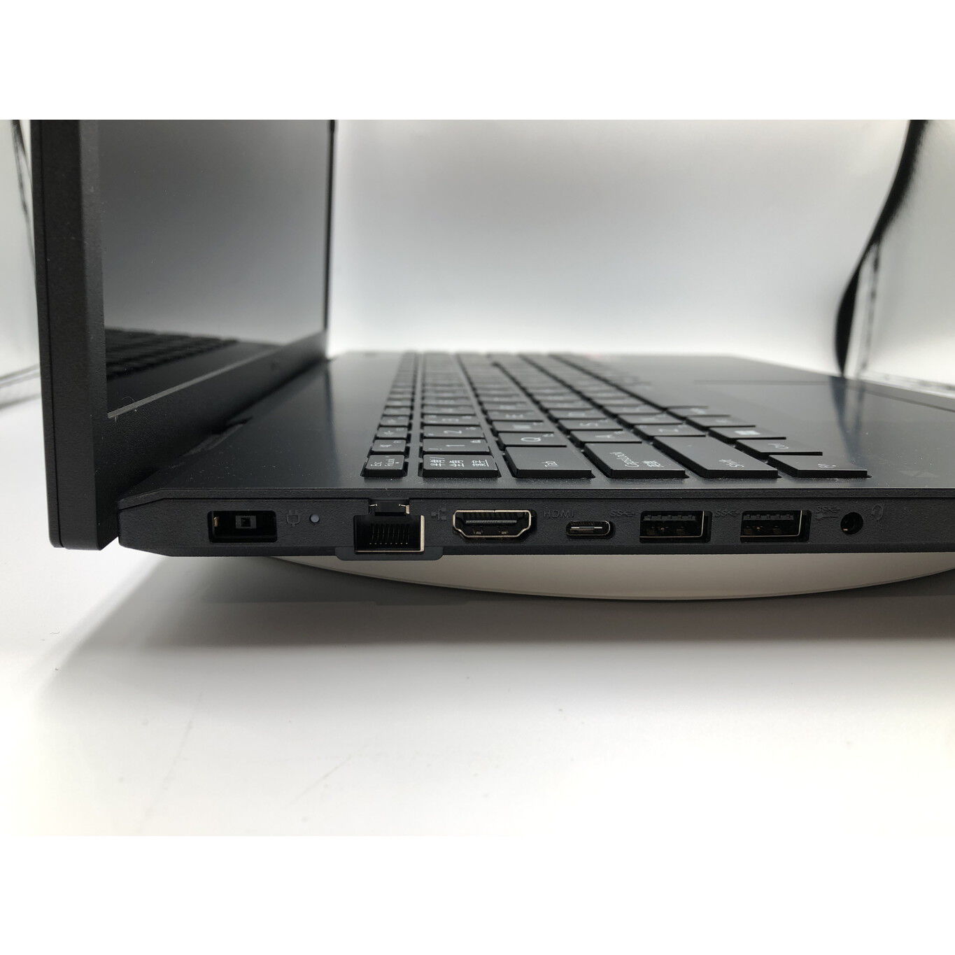 中古 NEC LAVIE N16 N1676/JKB(Ryzen 7 7735U/32GB/SSD512GB//-/16.0
