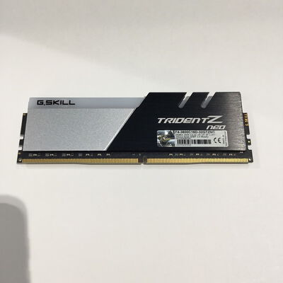 【松山環状枝松店】中古  PC4-28800 16GB デスクトップ用(DDR4-3600) 140734 