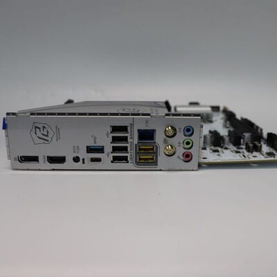 【札幌店】中古  ASRock B650M PG Riptide WiFi White(B650 AM5 mATX) 3210013907 