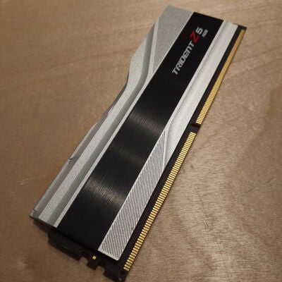 【鹿児島店】中古  PC5-51200 16GB デスクトップ用 149155 